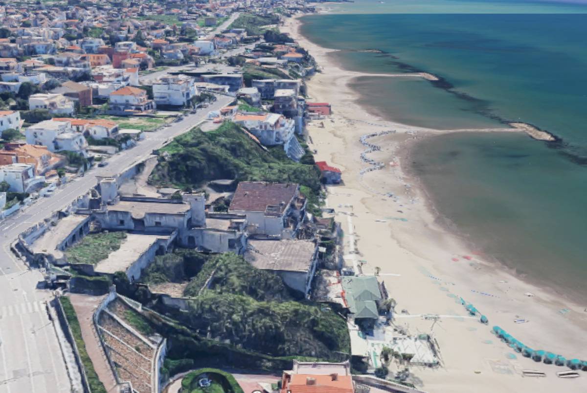 Anzio, un tratto di lungomare, foto Google Maps