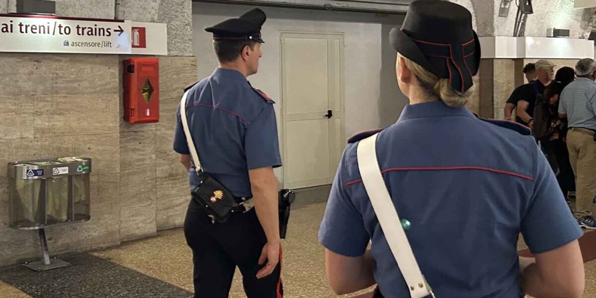 Carabinieri metro Roma