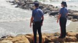 Ladispoli, beve alcool e si butta in acqua ma rischia di annegare: la salvano i Carabinieri