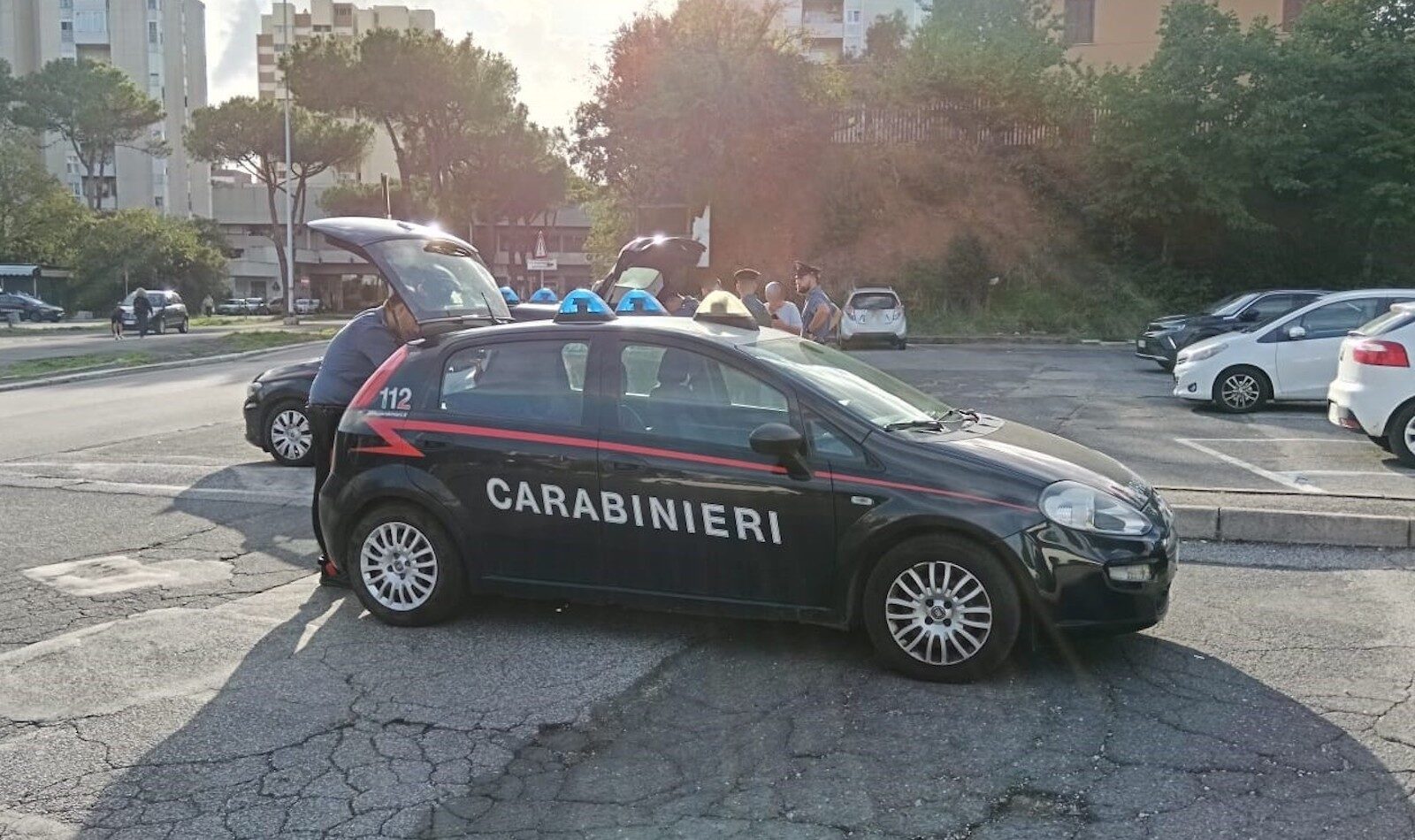 EUR- Controlli dei Carabinieri nelle zone Magliana EUR- Controlli dei Carabinieri nelle zone Magliana