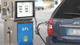 Fiumicino, il Comune chiude un distributore GPL: “Controlli serrati dopo l’esplosione che ha spaventato Roma”
