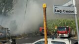 Ancora incendi a Roma, sterpaglie e rifiuti in fiamme in via Candoni