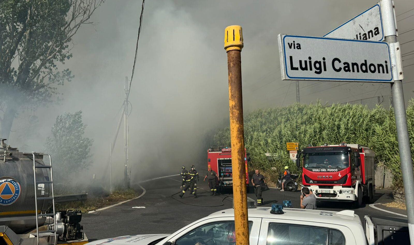 Incendio Muratella, via Candoni