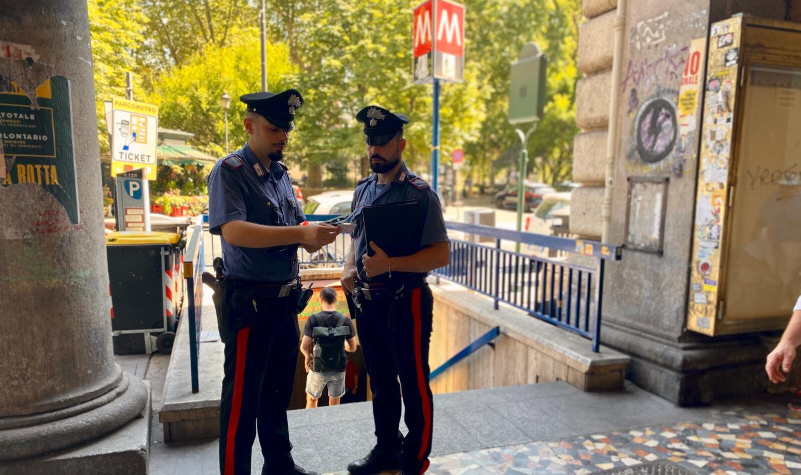 PIAZZA DANTE - I controlli dei Carabinieri nel quartiere Esquilino