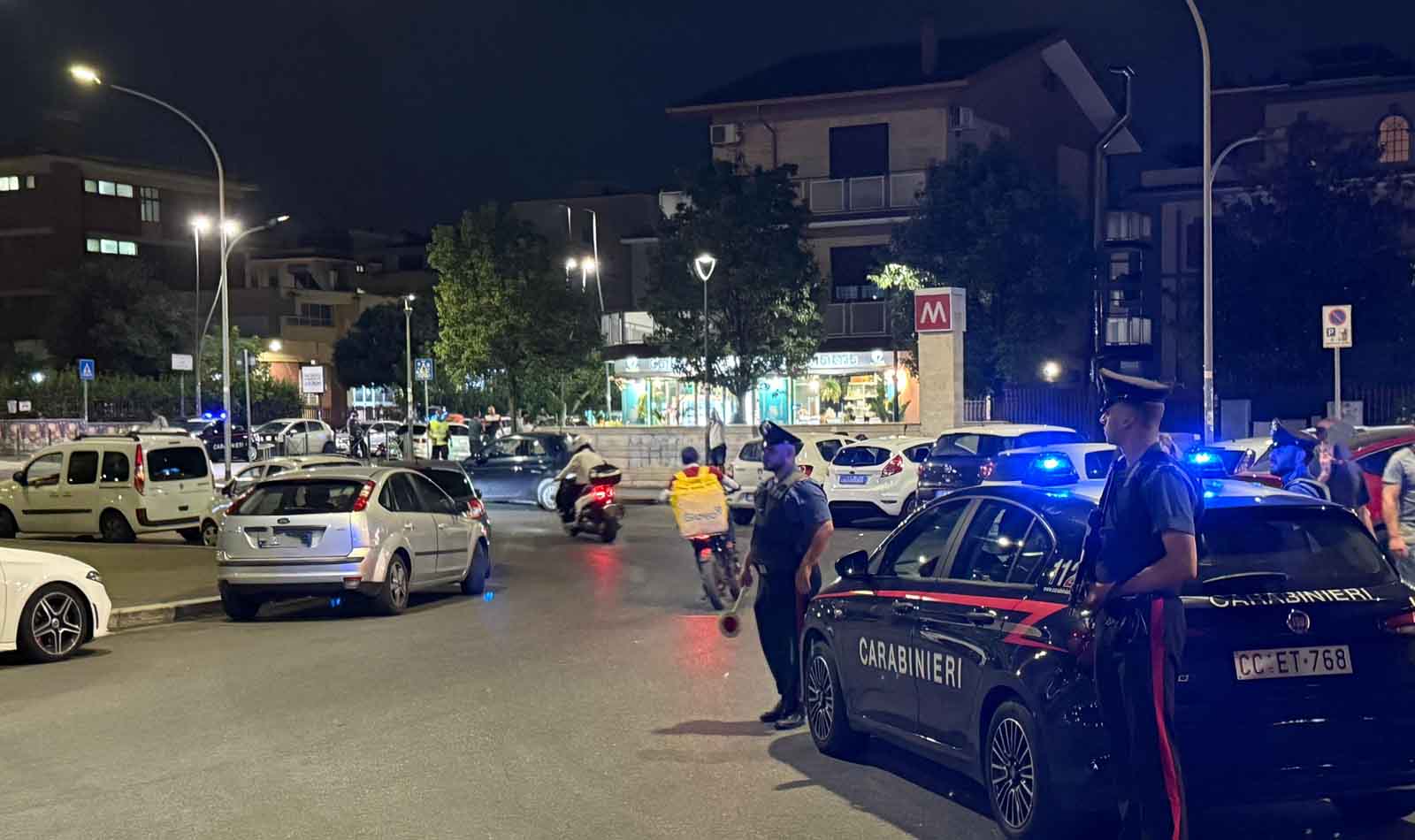 Roma, Carabinieri a Centocelle