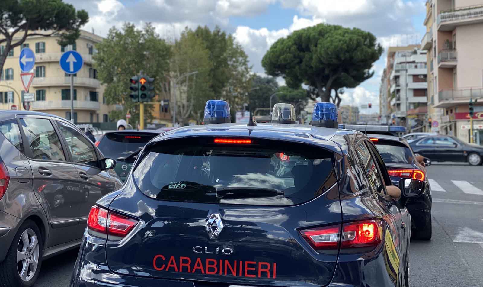 Controllo dei carabinieri a Roma