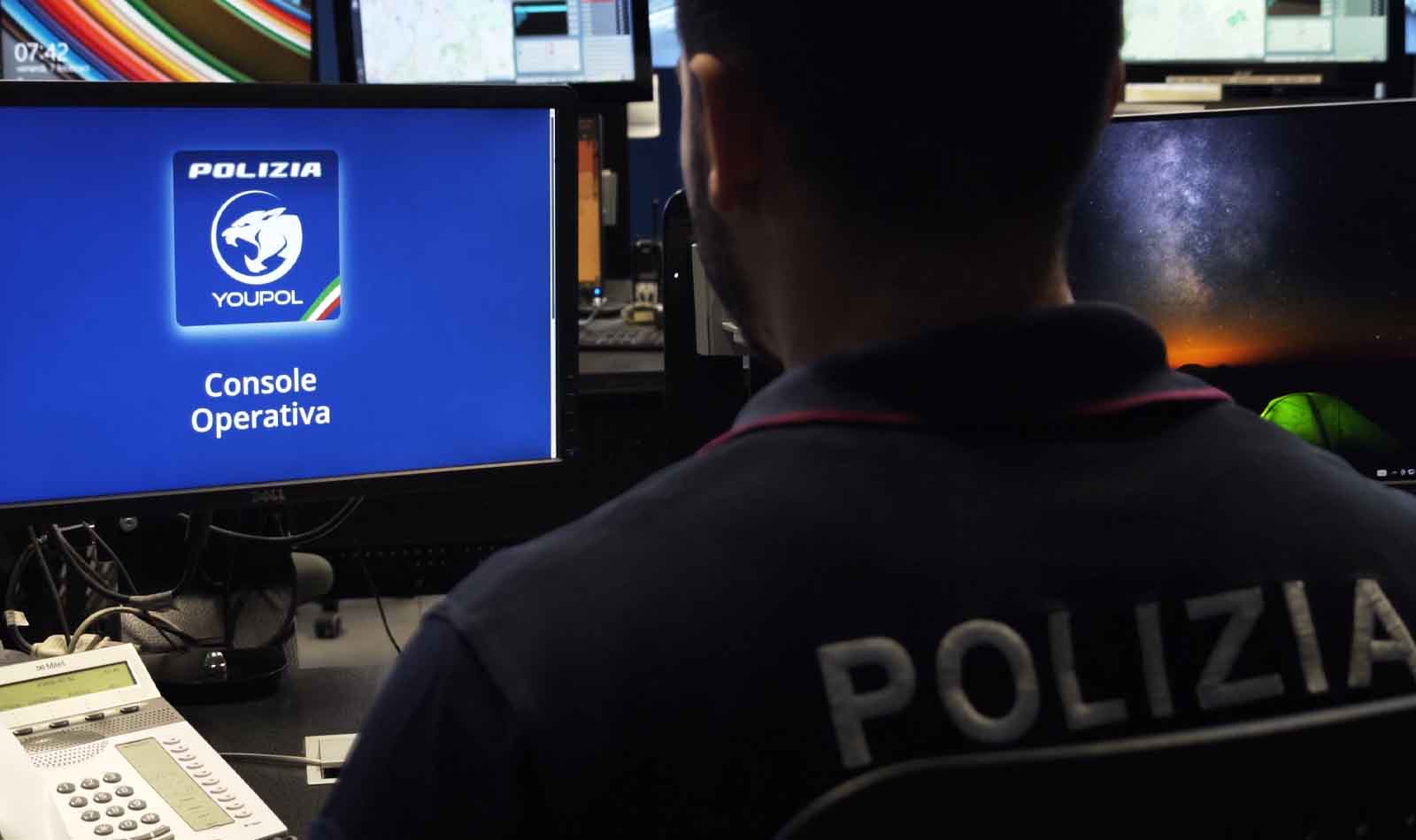 Roma, Polizia in azione con YouPol