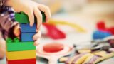 Roma, scoperto asilo nido abusivo a Torrevecchia: dentro sei bambini tenuti senza alcun titolo