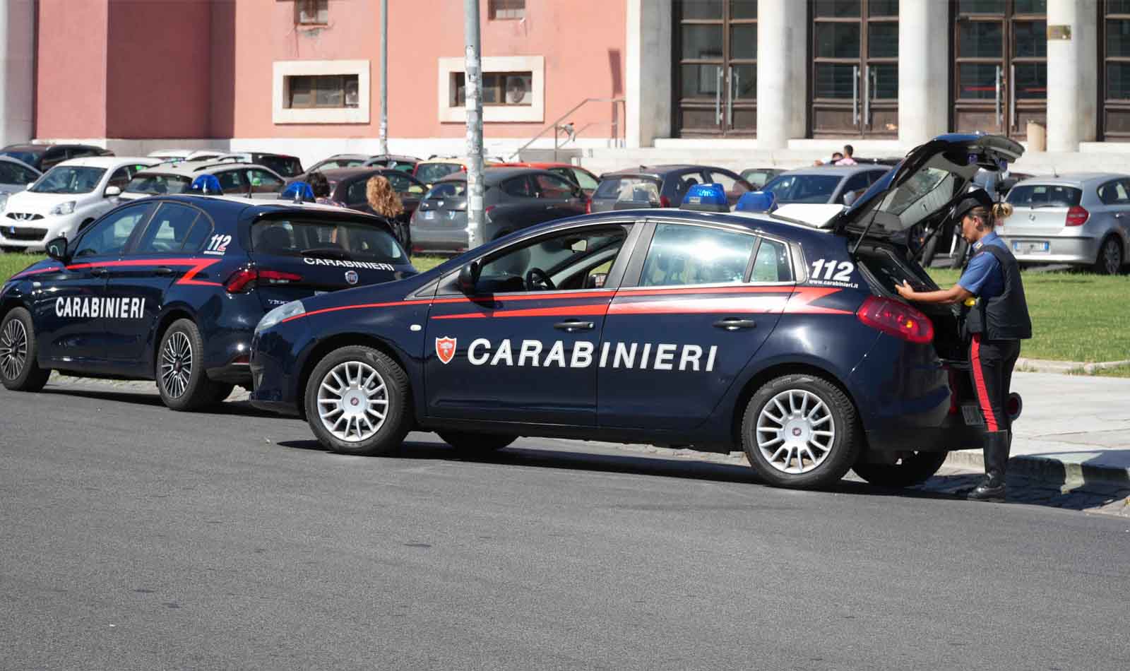 Roma, carabinieri in azione