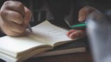 Roma, prende 83 alla Maturità ma scrive a Valditara: “Datemi solo 60”