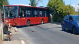 Carambola di auto in via dei Romagnoli ad Acilia, coinvolto anche un autobus