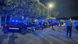 Maxi blitz all’alba a Velletri, fiumi di droga nel centro storico e a Lariano: 14 arresti