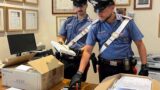Roma, spese ‘folli’ per oltre 40.000 euro con carte di credito e documenti falsi: arrestato 63enne di Tivoli