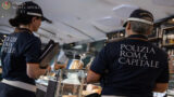 Pizzeria da incubo a Roma: blatte ed escrementi di topo in cucina, scatta la chiusura