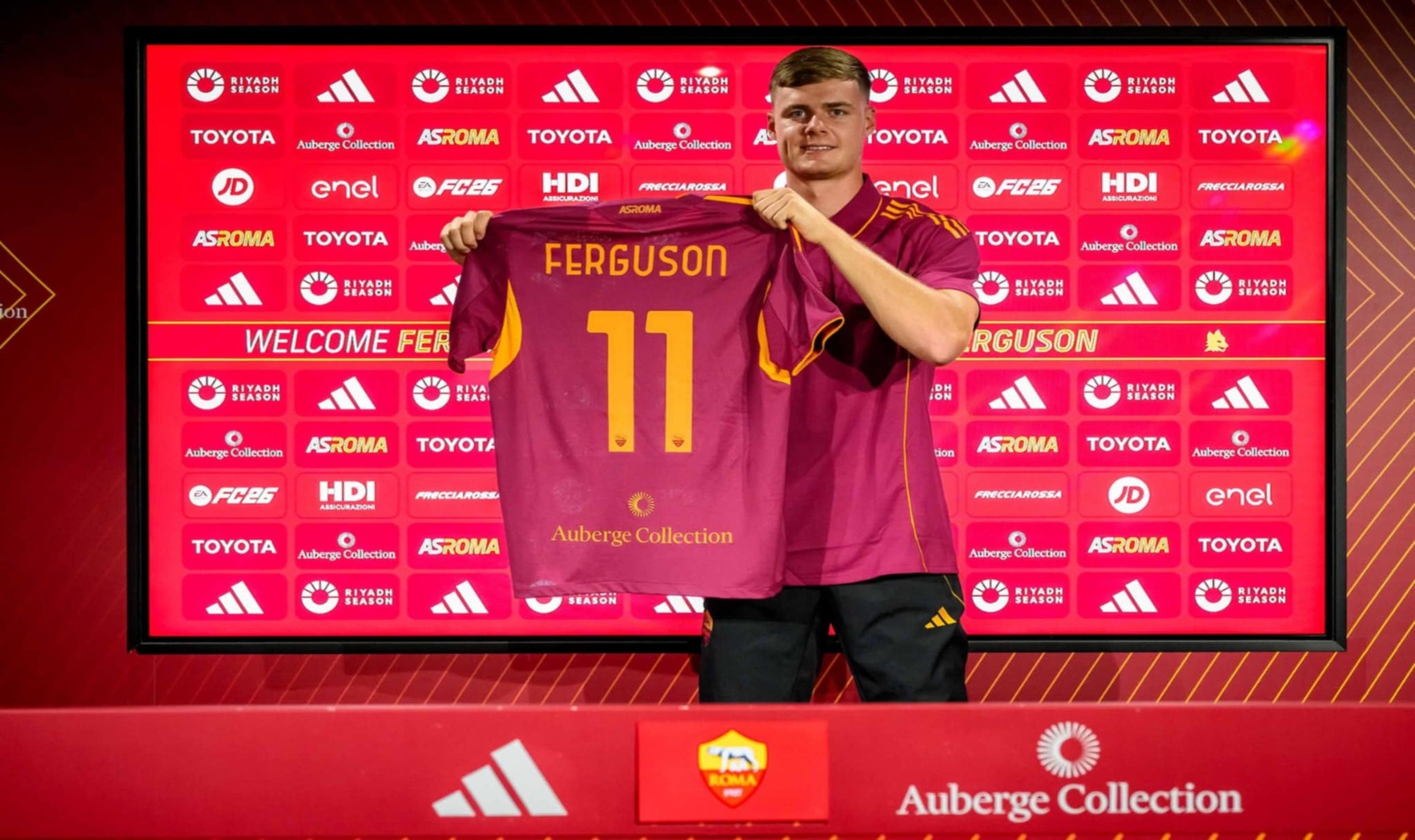 FOTO: A.S.Roma official - Evan Ferguson