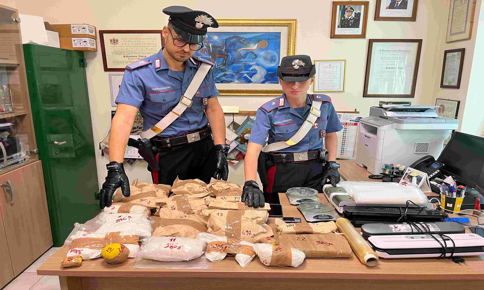10 kg di cocaina in casa