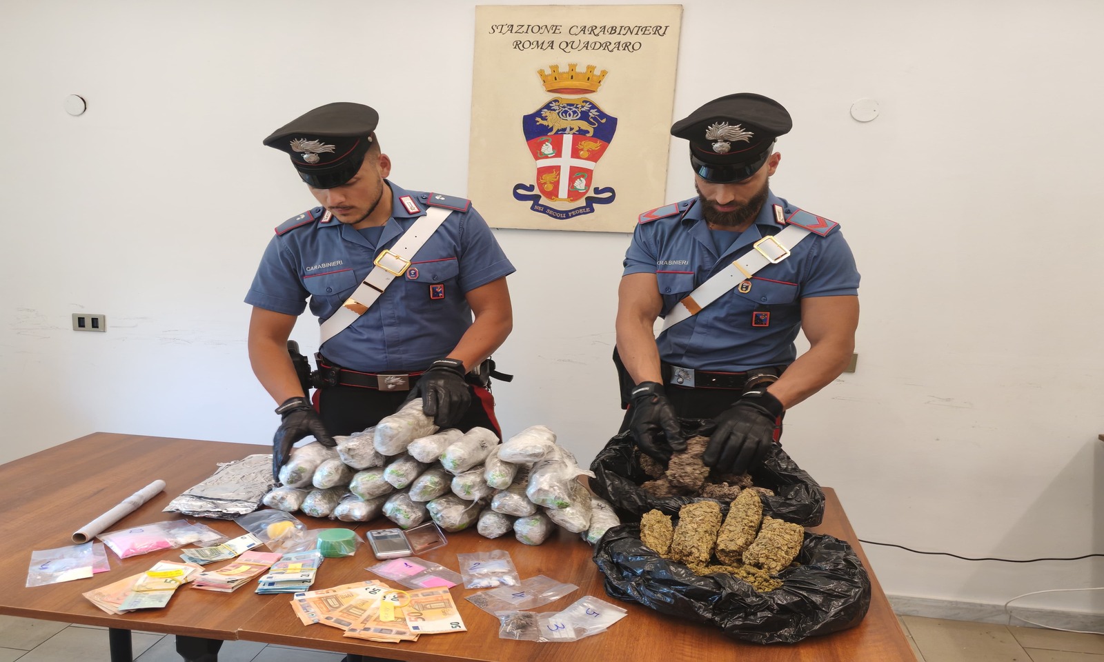 Arresto per droga a Roma