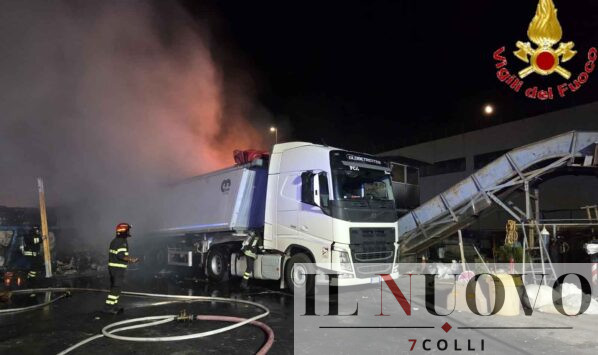 Incendio a Civitavecchia