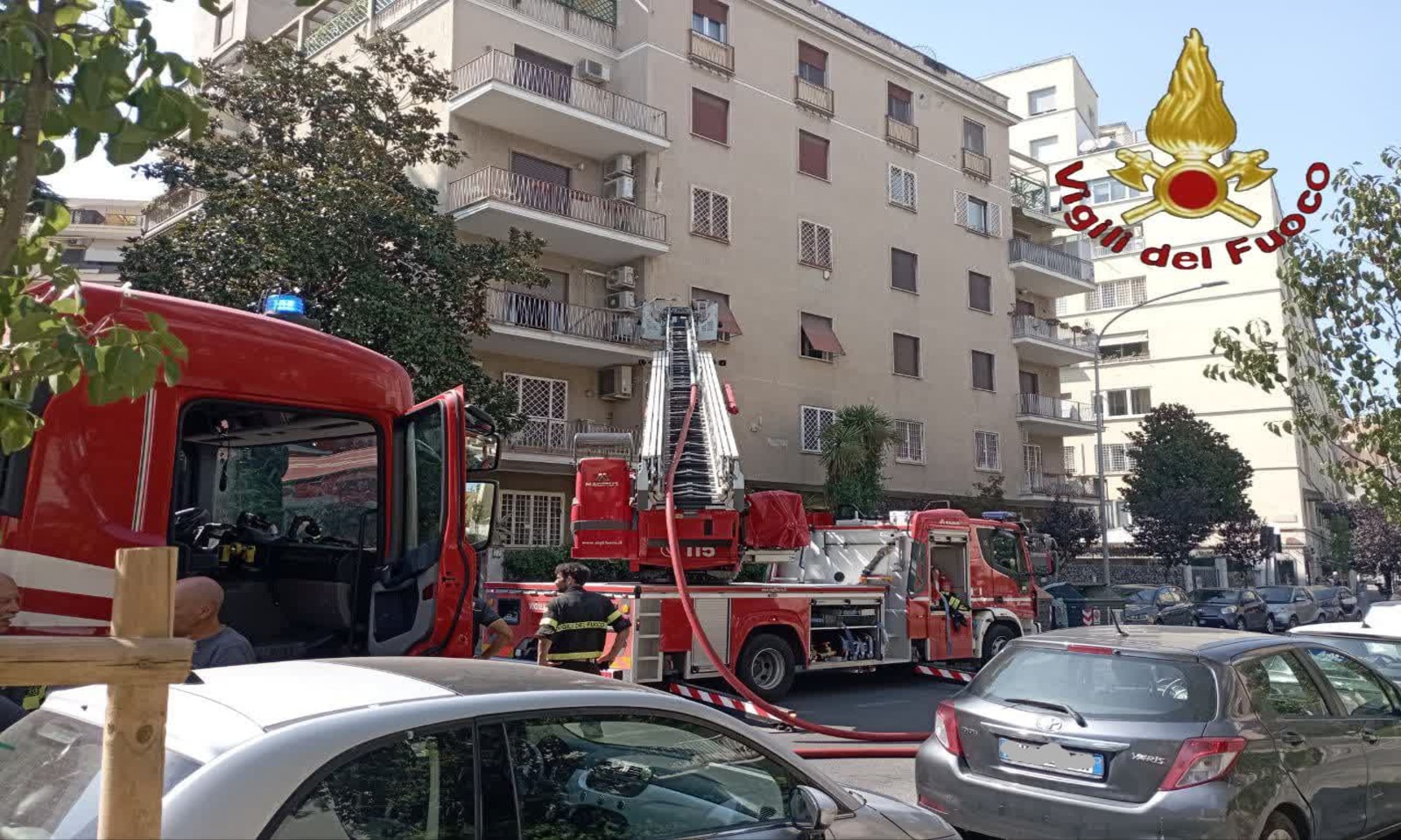 Incendio in appartamento a Roma