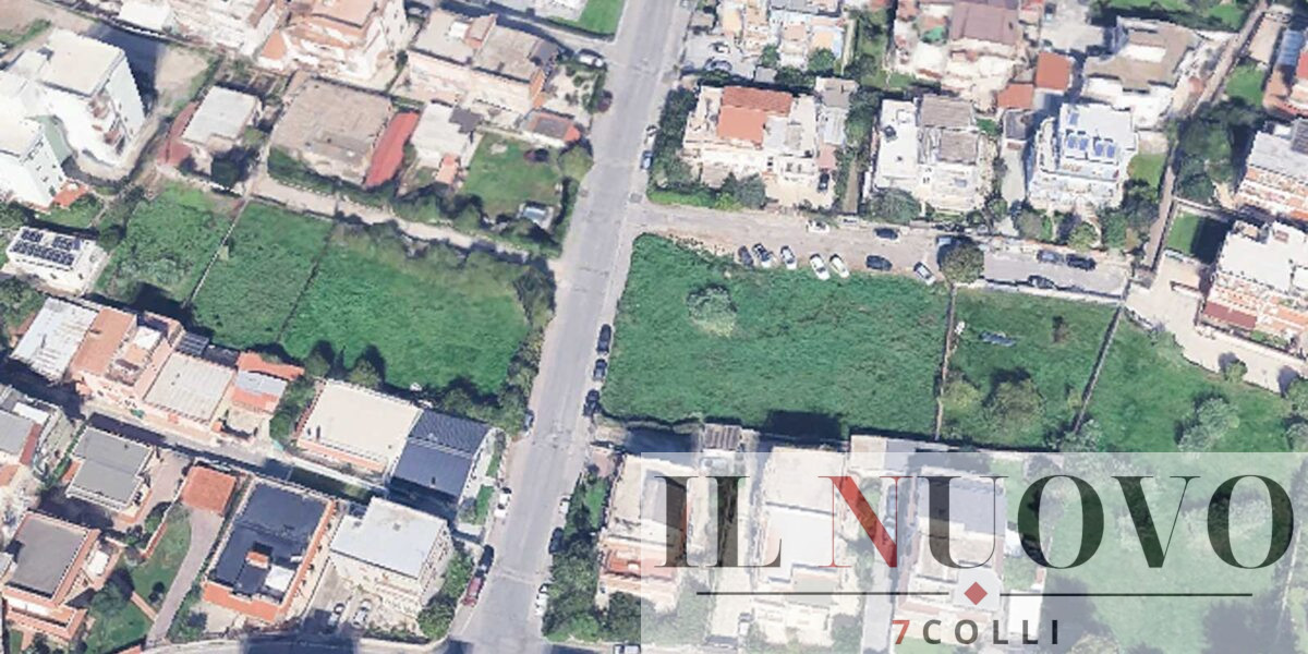 Nettuno, il terreno in centro che dovrà presto essere bonificato, foto Google Maps