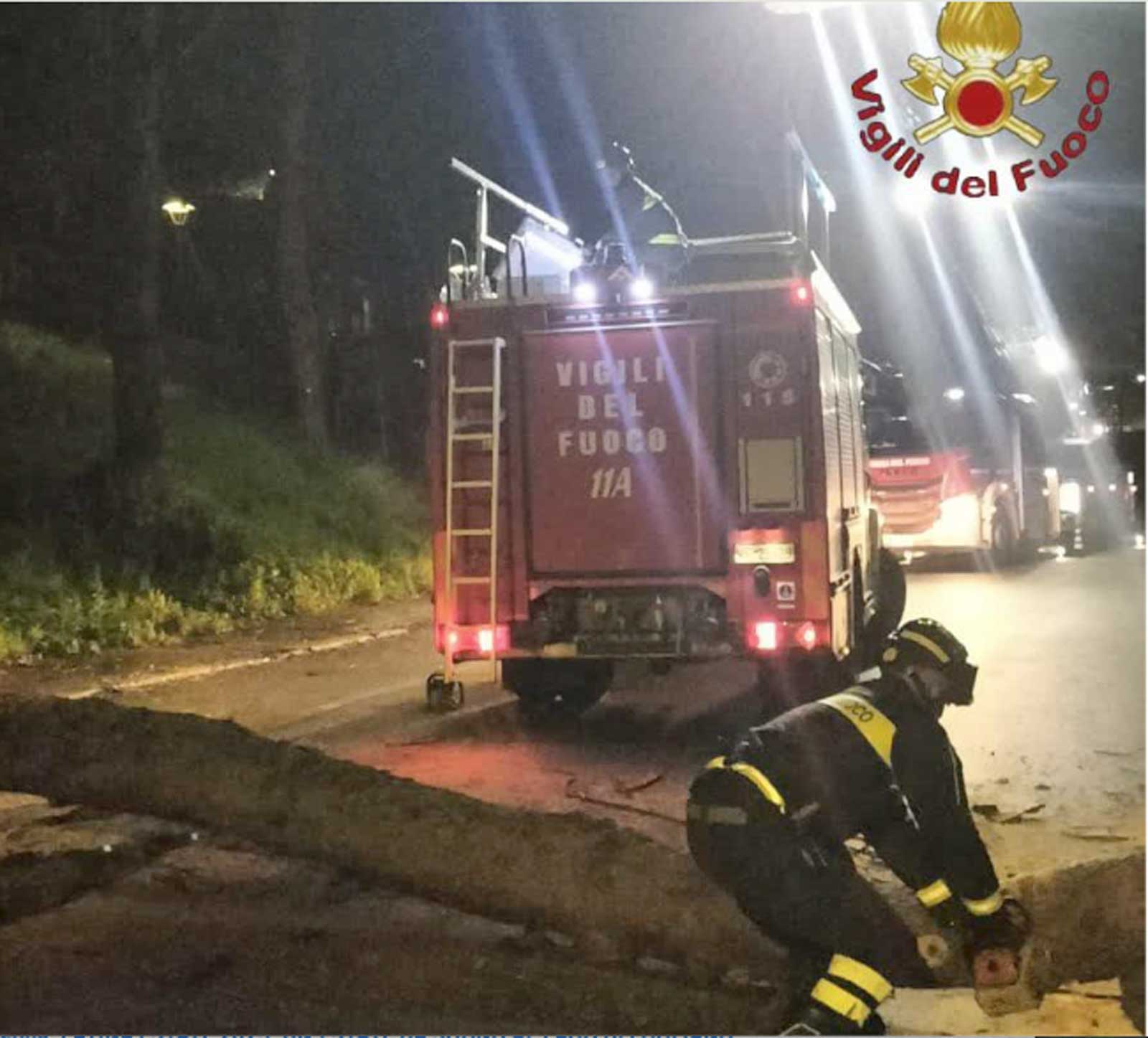 Vigili del Fuoco, tra Ostia e Fregene