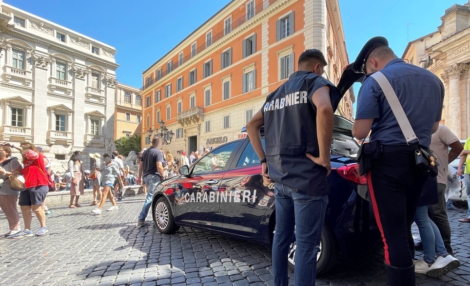 PROVINCIALE- Arresti per furti e borseggi