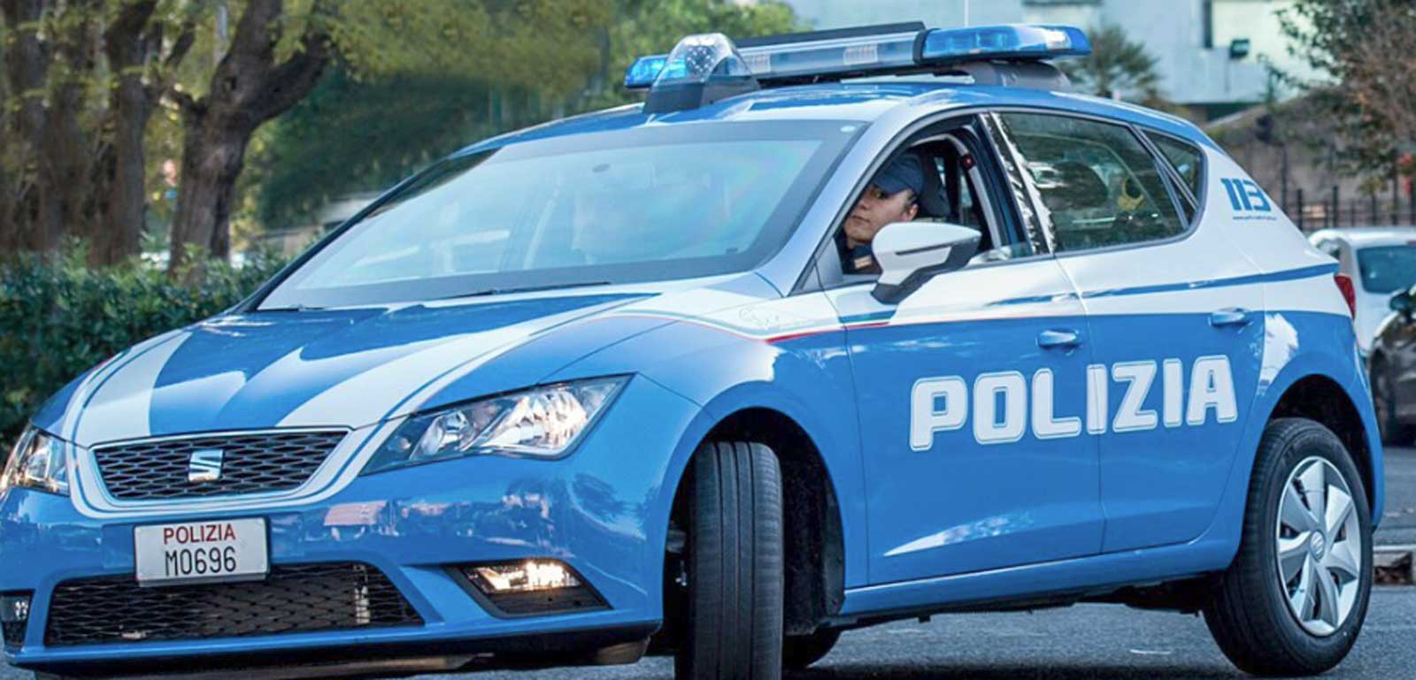 Una pattuglia della Polizia di Stato, come quella coinvolta a Velletri, ai Castelli Romani