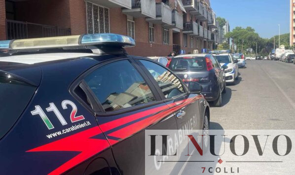 Roma, Carabinieri e Polizia in via Eudo Giulioli