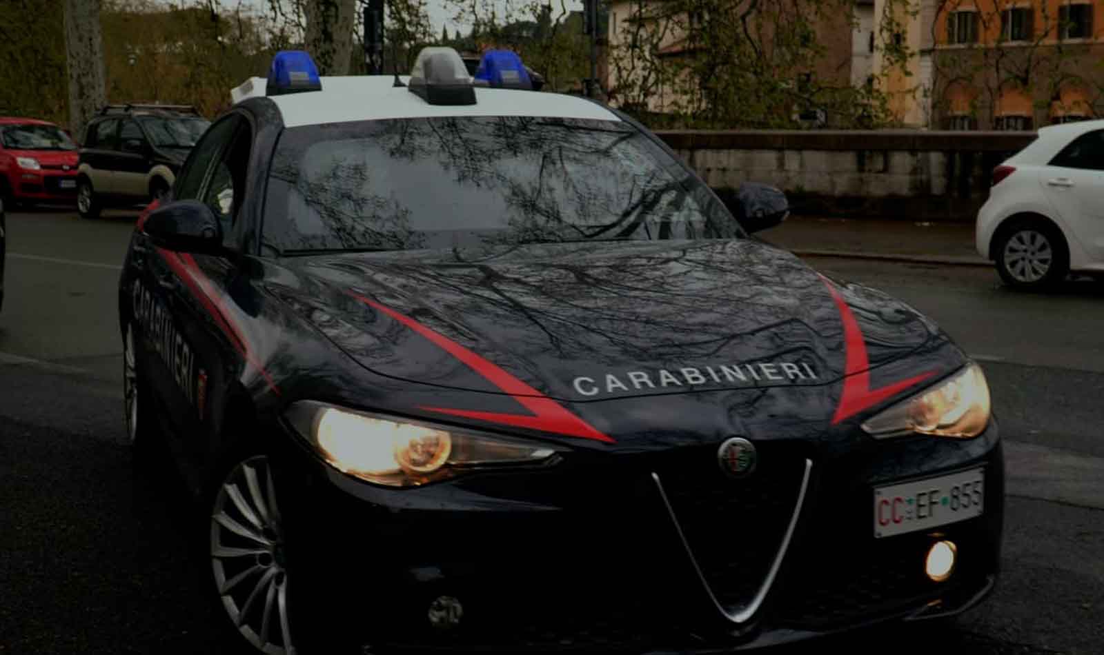 Roma, Carabinieri in azione sul Lungotevere