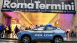 Roma, borseggiatrice arrestata a Termini: si fingeva turista, ma era ricercata da 8 anni