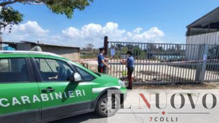 Fiumicino, cantiere navale trasformato in discarica poi andata a fuoco: sequestrata area di 600 mq