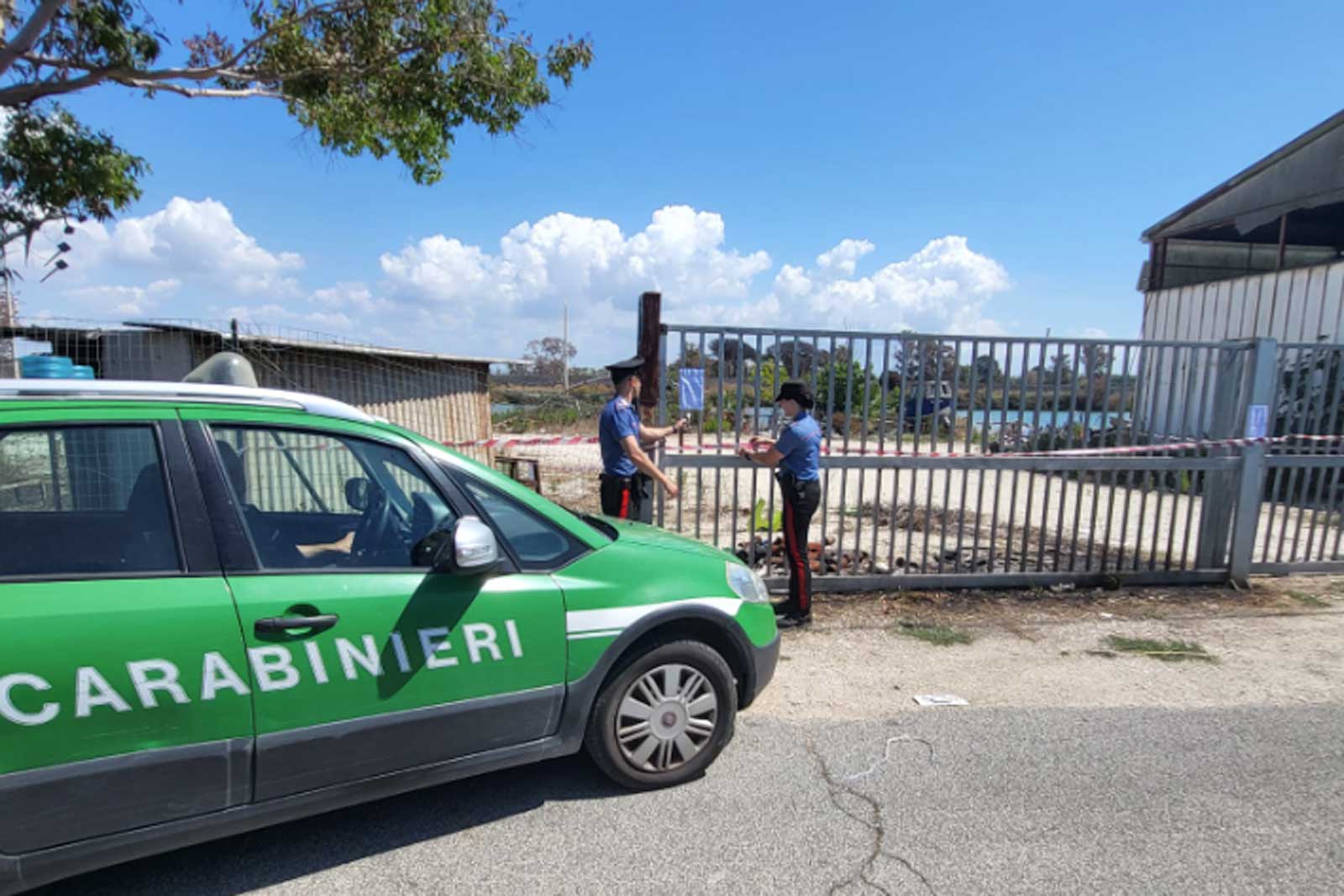 Fiumicino, carabinieri in azione