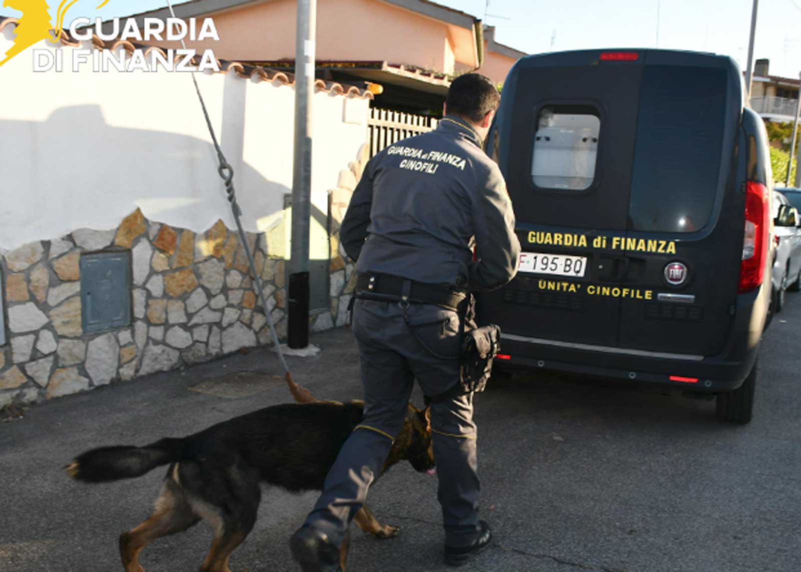 Guardia di Finanza in azione a Roma