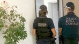Roma, liberate due case popolari: denunciati due uomini, sequestrata droga e contanti