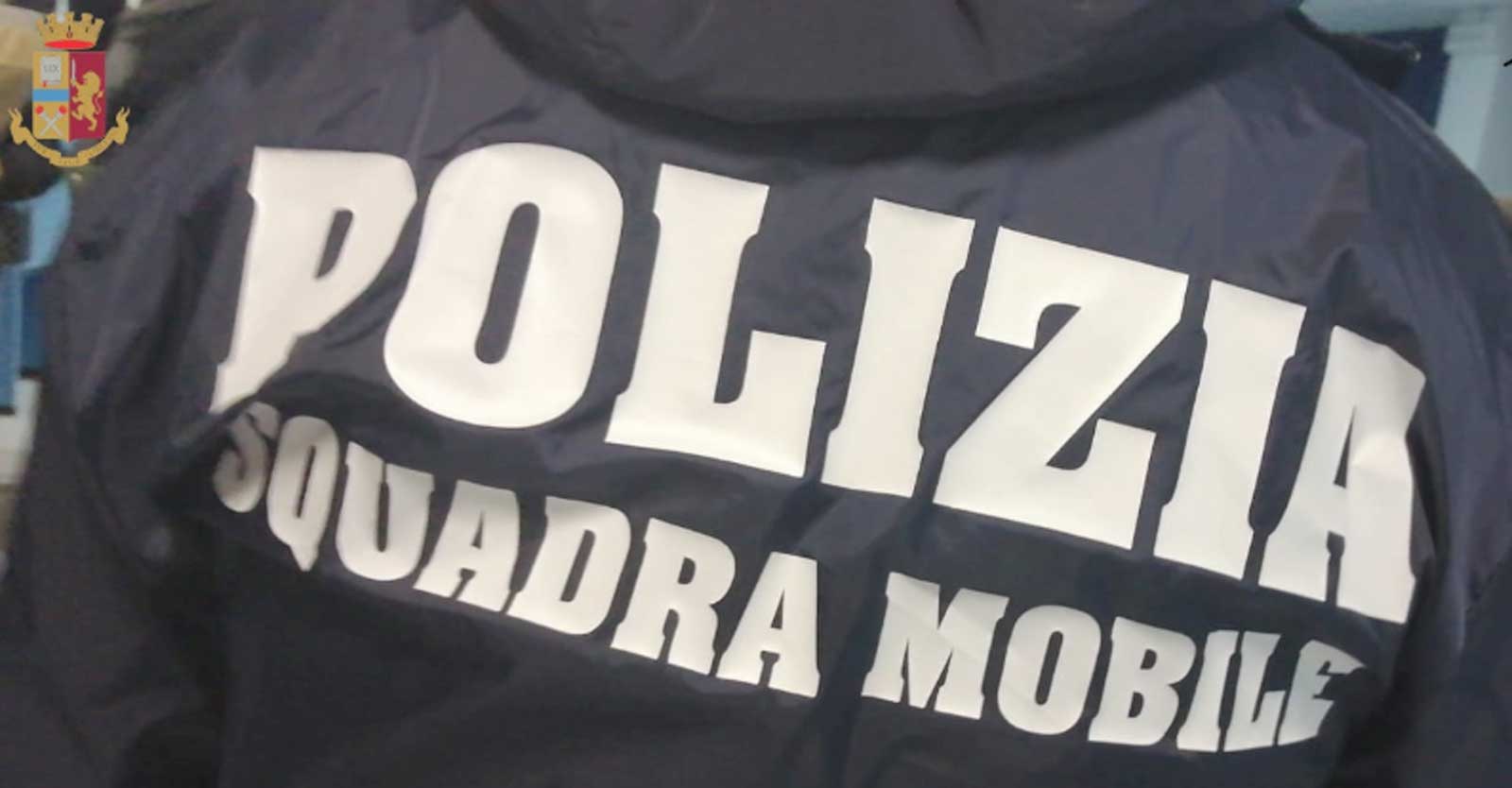 Polizia di Stato e SCO in azione a Roma presso i classici negozi cinesi