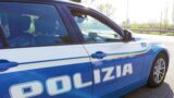 Roma, accoltella un uomo sul viso per rubargli il monopattino: parte la caccia all’uomo