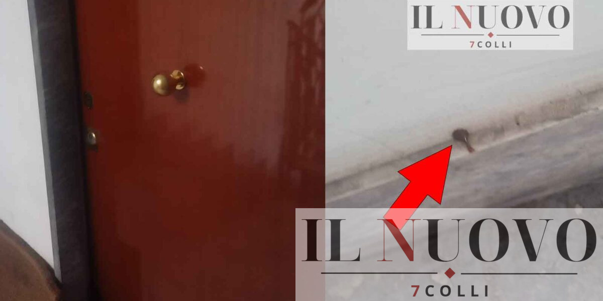 Roma, porte segnate con il cioccolato in via Claudio Asello