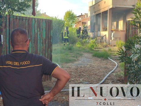 Incendio via Canale Tor San Lorenzo