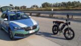 Con la bici elettrica modificata a tutta velocità sulla Pontina: scatta la multa per il ‘furbetto’