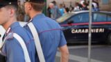 Roma, beccato pusher… “fashion”: nel calzino nascondeva 30 dosi di cocaina