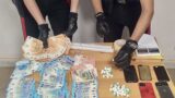 Nettuno, nascondono la cocaina nel soffitto: due arresti