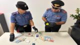 Ardea, spacciava droga in casa: arrestato 50enne e messo ai domiciliari in attesa di giudizio