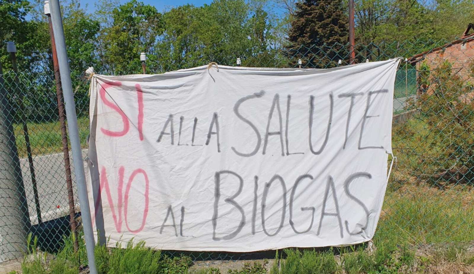 Striscioni no biogas, in provincia di Roma