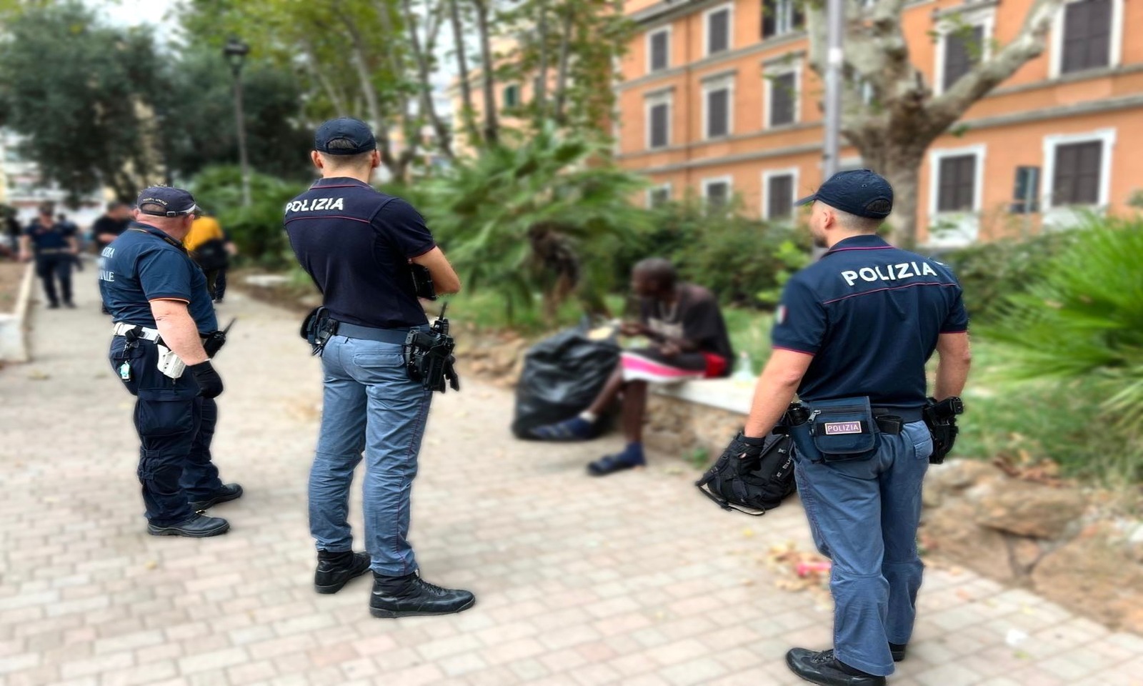 Operazione antidegrado a Roma