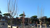 Roma, dalle inaugurazioni ‘social’ di Gualtieri a prati ingialliti e alberi morti: il flop delle piantumazioni del Giubileo