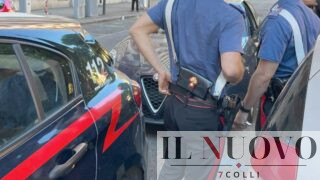 Roma, rubano argenteria in appartamento: arrestate due donne