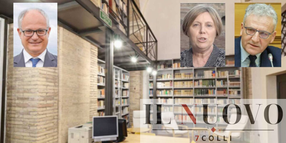 Roma, sullo sfondo una biblioteca capitolina, in primo piano il sindaco, la nuova direttrice Simona Cives e l'assessore alla Cultura Smeriglio