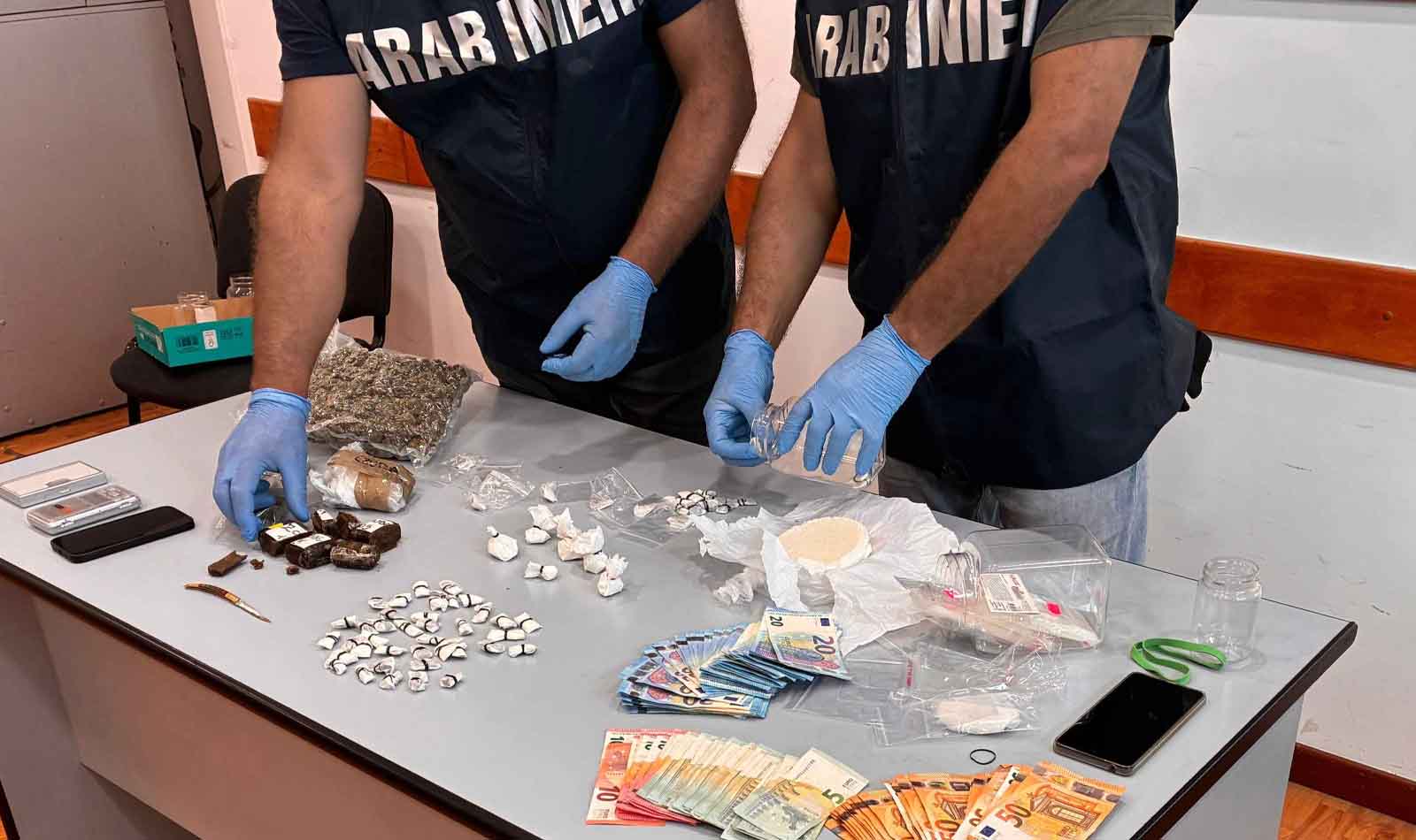 Roma, Carabinieri in azione Ponte di Nona