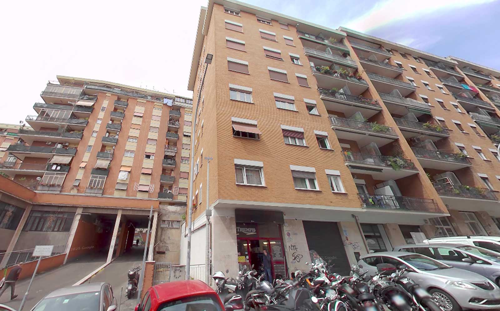 Roma, casa popolare da due mesi senza ascensore