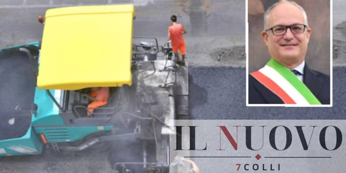 Roma, sullo sfondo un cantiere, in primo piano il sindaco della Capitale e della Città Metropolitana